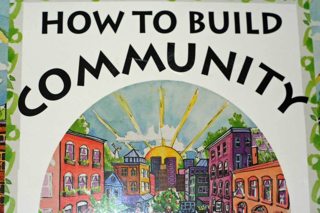 How to build community? Image by Flickr user Niall Kennedy: https://www.flickr.com/photos/niallkennedy/40727794